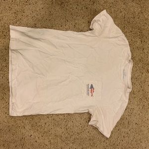 Vineyard vines t shirt